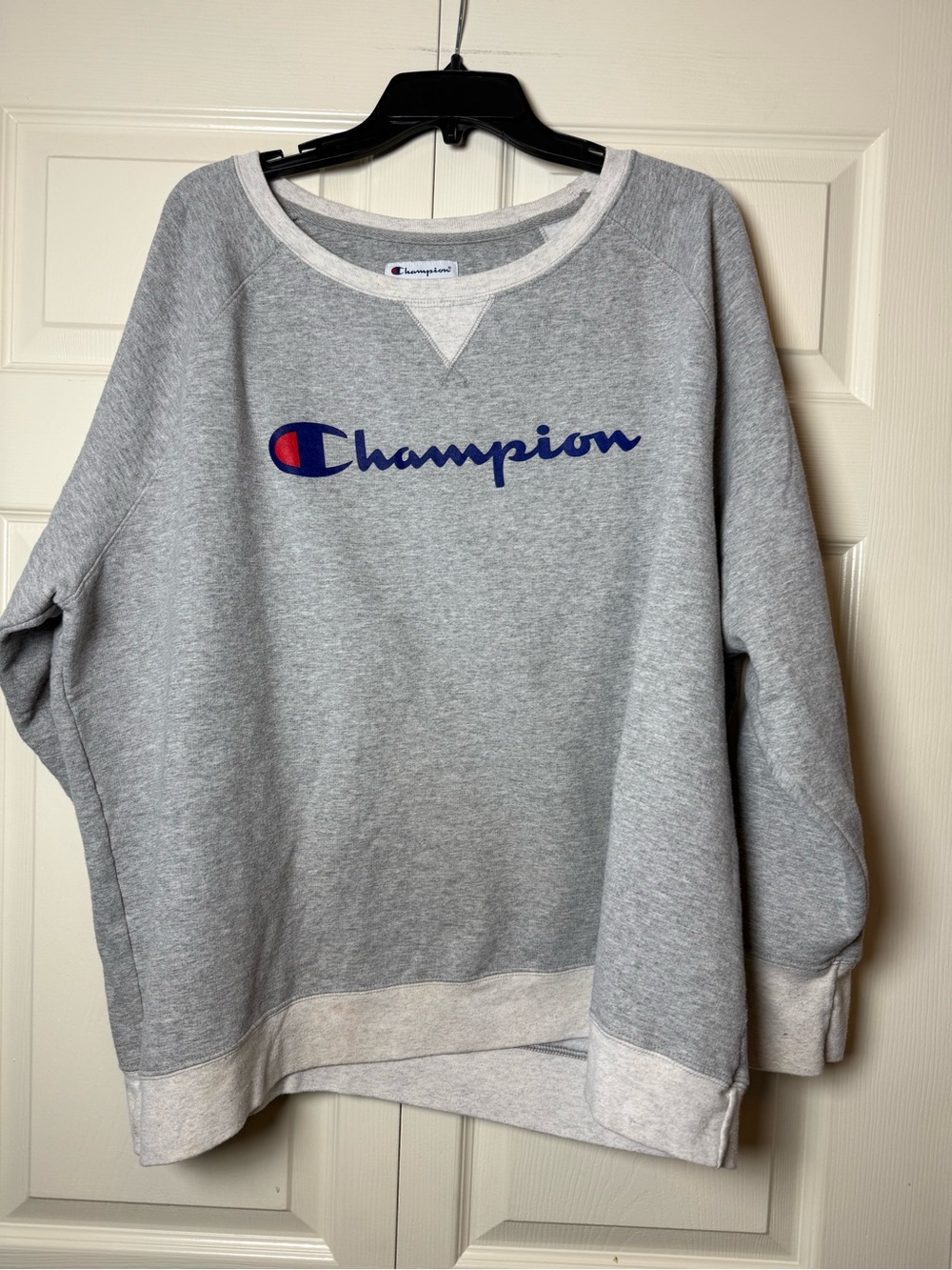Champion Gray Logo Sweatshirt‎